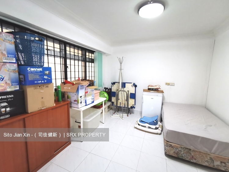 Blk 230D Tampines Street 24 (Tampines), HDB Executive #205002981